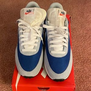 Nike Tail Wind 79 Blue and white